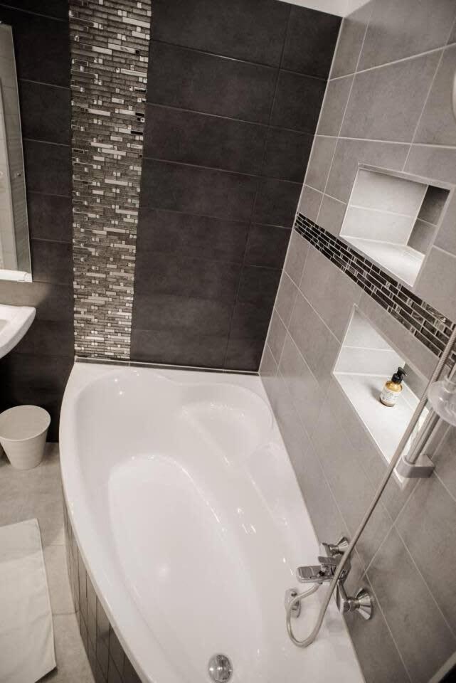 New Luxury Apartment In The Center With A/C Budapest Esterno foto