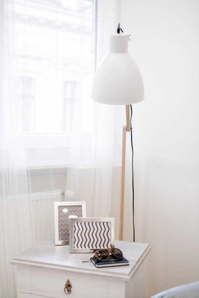New Luxury Apartment In The Center With A/C Budapest Esterno foto