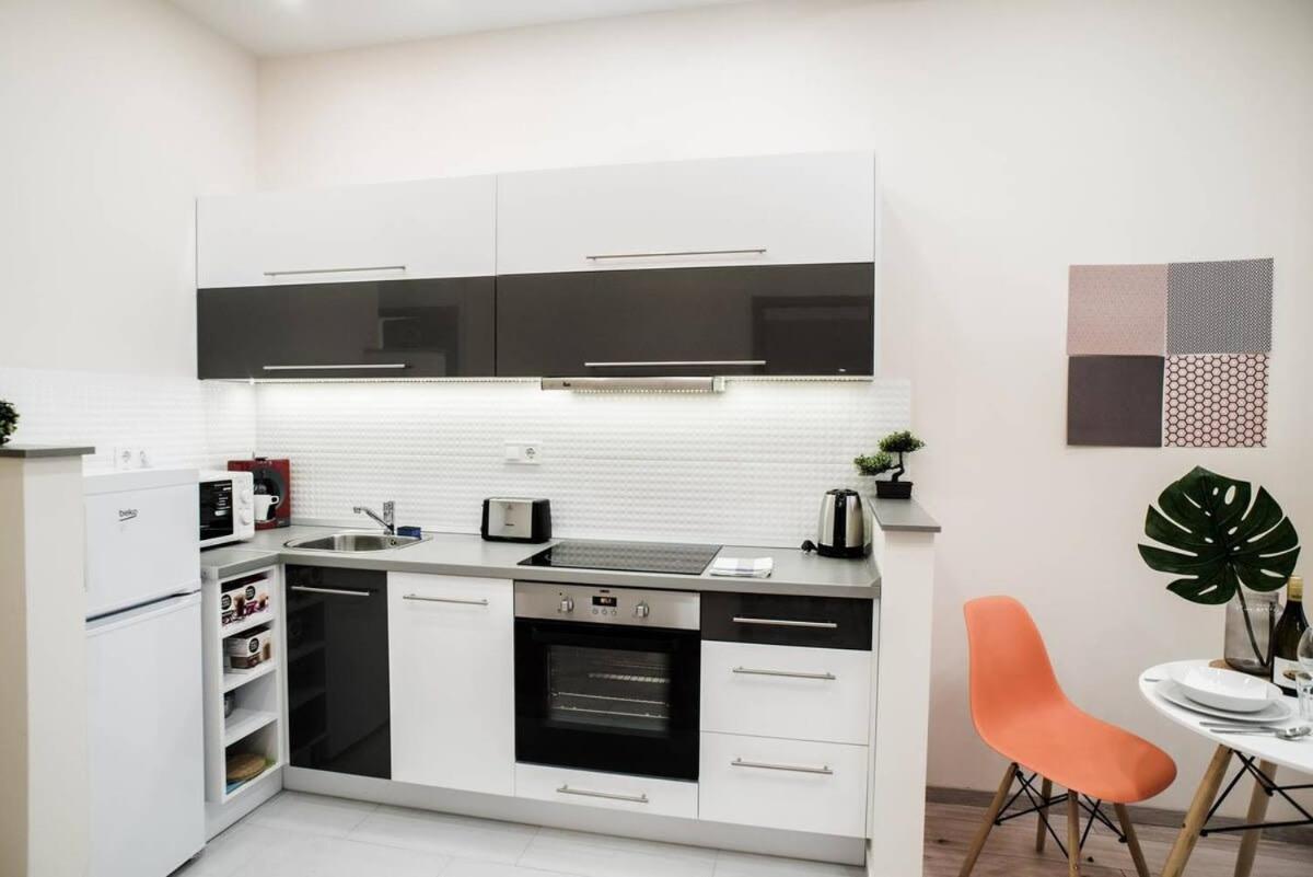 New Luxury Apartment In The Center With A/C Budapest Esterno foto