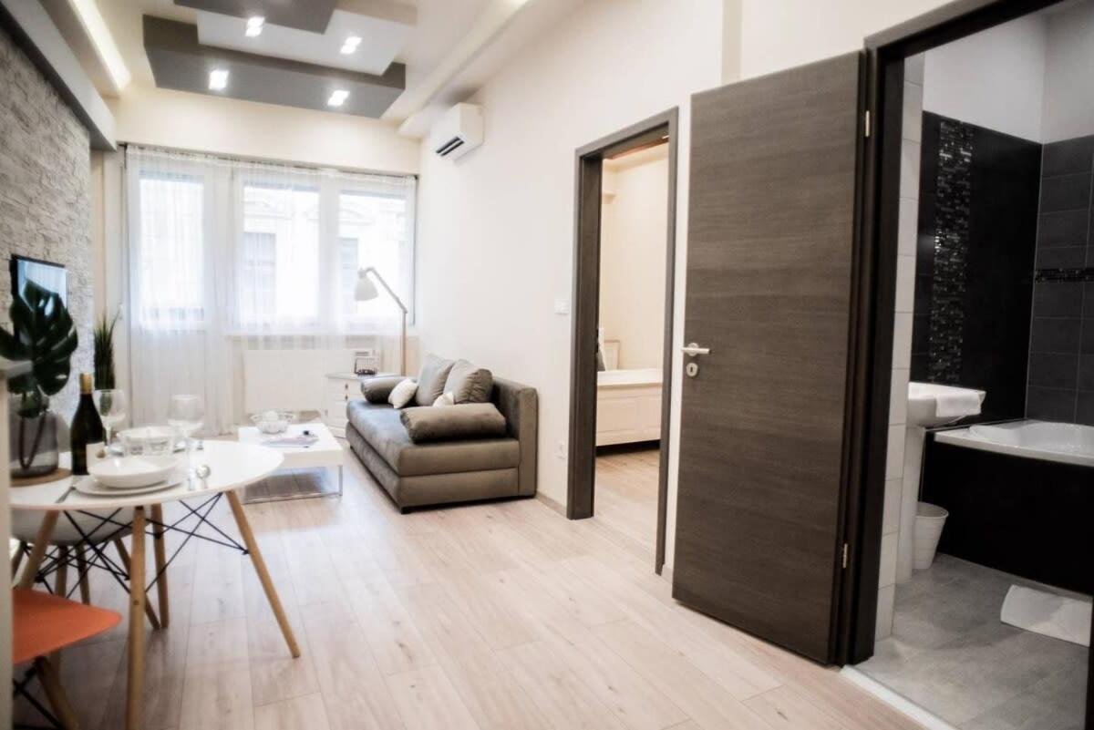 New Luxury Apartment In The Center With A/C Budapest Esterno foto