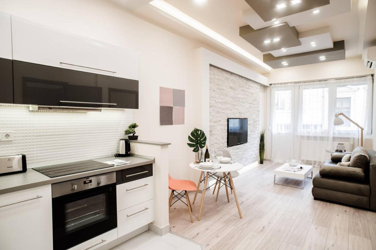 New Luxury Apartment In The Center With A/C Budapest Esterno foto
